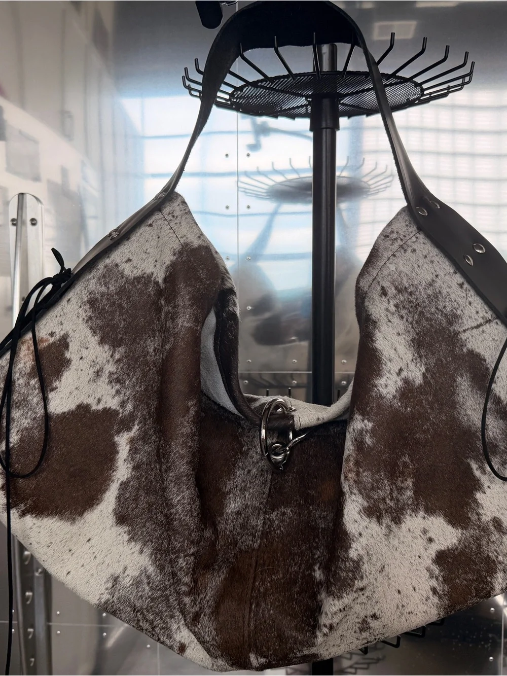 Le Febour No. 9 Cowhide